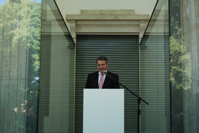 Opening speech by Sigmar Gabriel at the German Pavilion. Photo: Moritz Niehues.