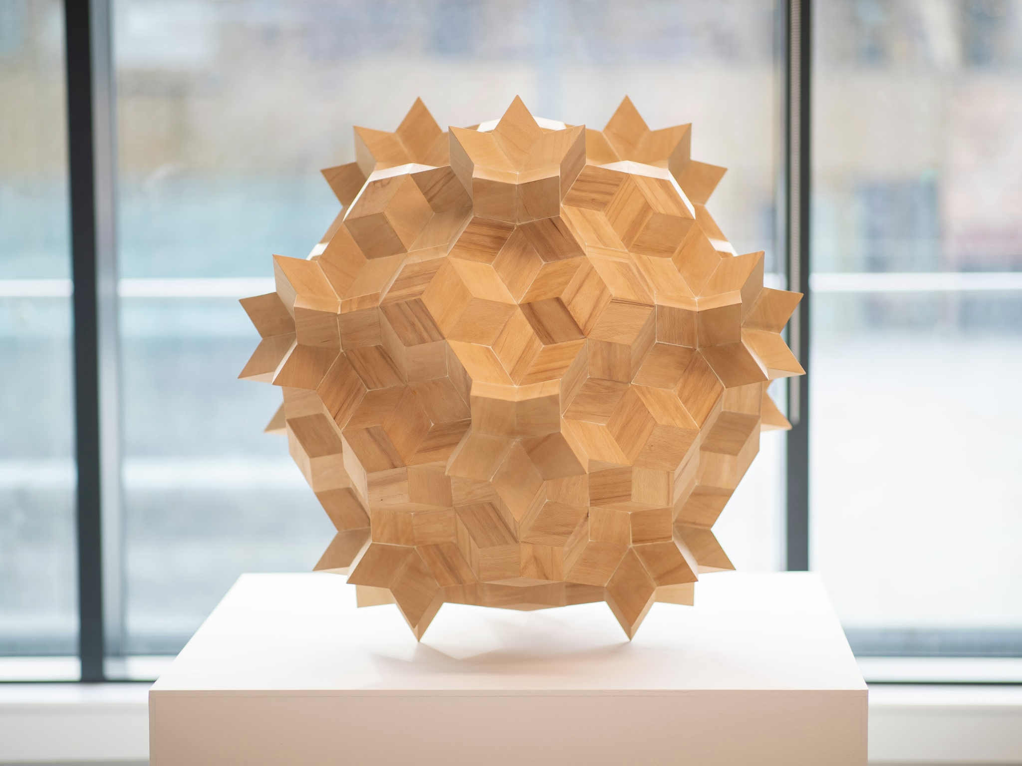 Dominic Hopkinson: Pentahectatetracontrahedron (2019). Plywood, 90cm diameter. “Scientific Sublime” exhibition at blank_ gallery, Leeds City College. Photo: BLANK_ gallery, Leeds.
